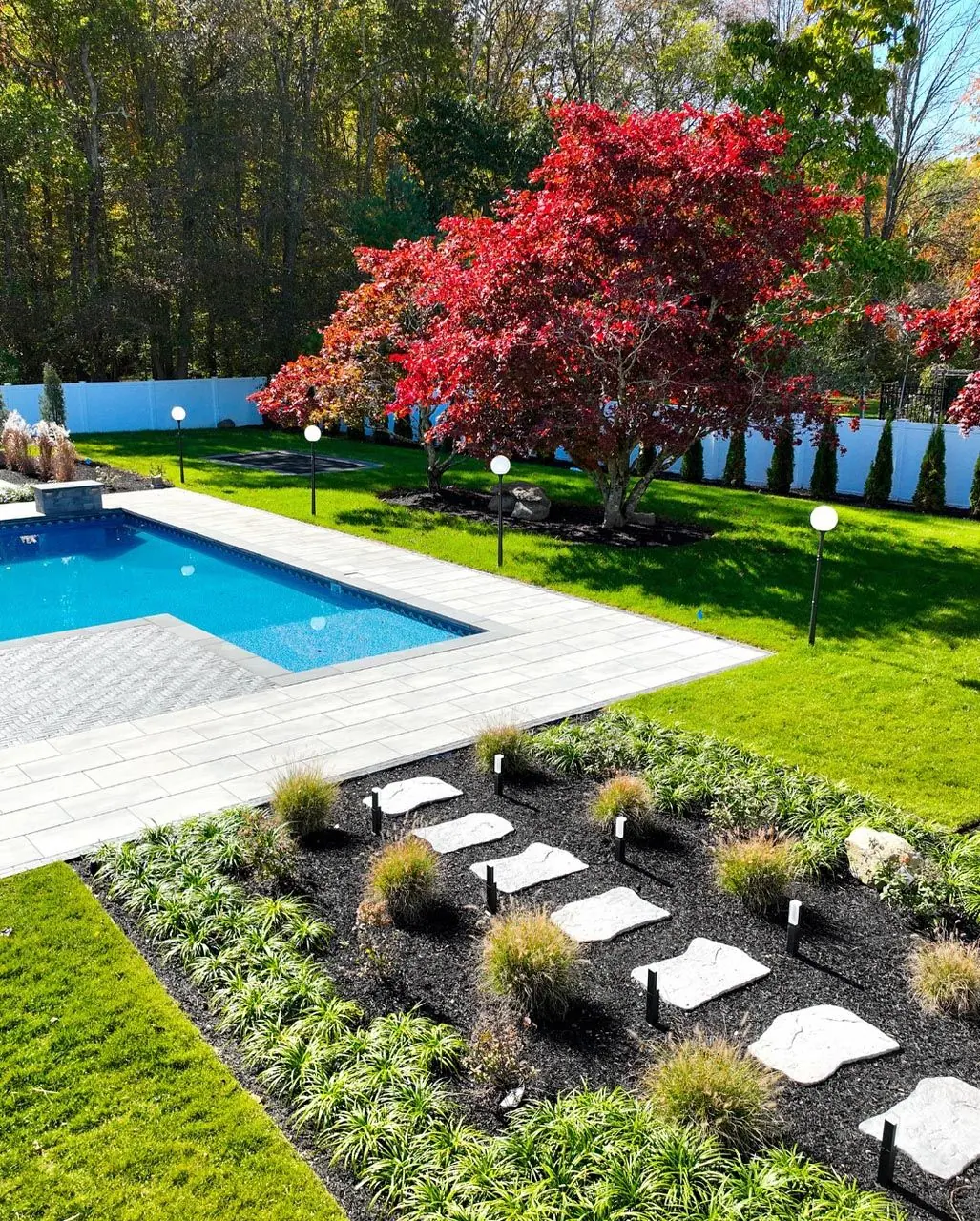 Outdoor landscaping and construction project in the Contrast Landscape project gallery