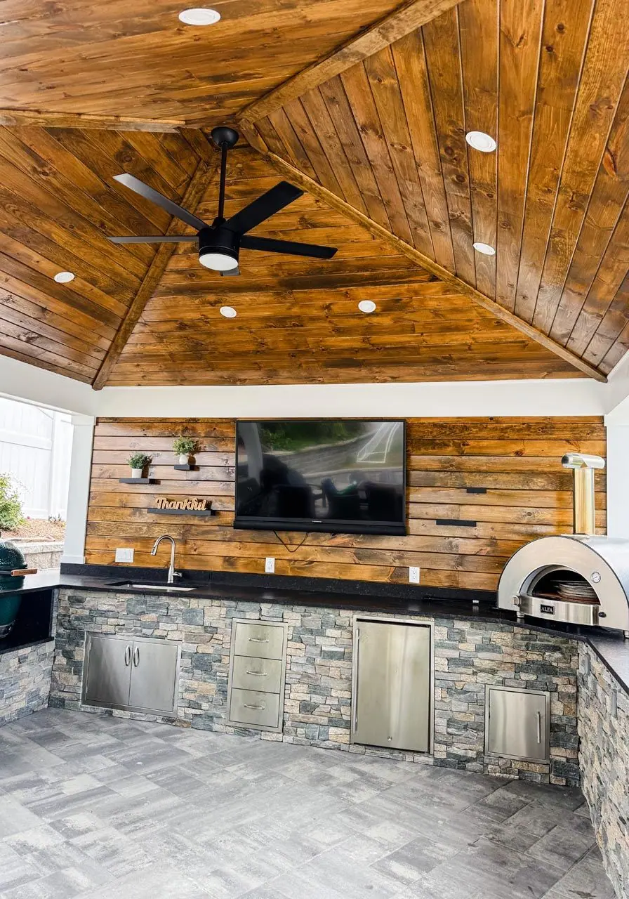 Outdoor Kitchens project in the Contrast Landscape project gallery