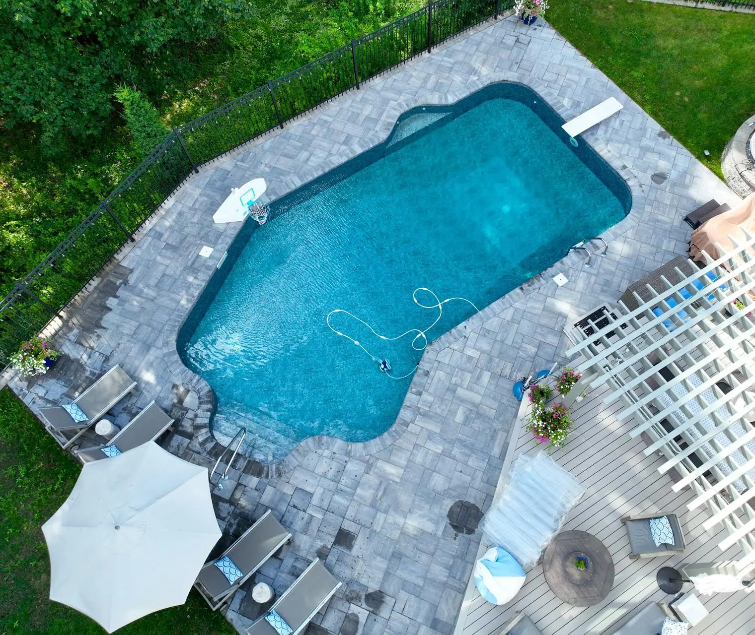 Pool Patios project in the Contrast Landscape project gallery